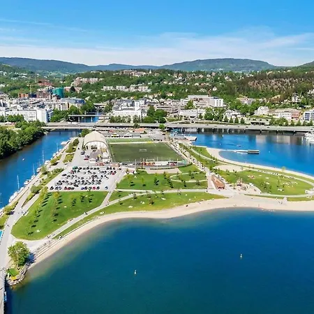 In Gjettum Baerum - Spacious And Modern